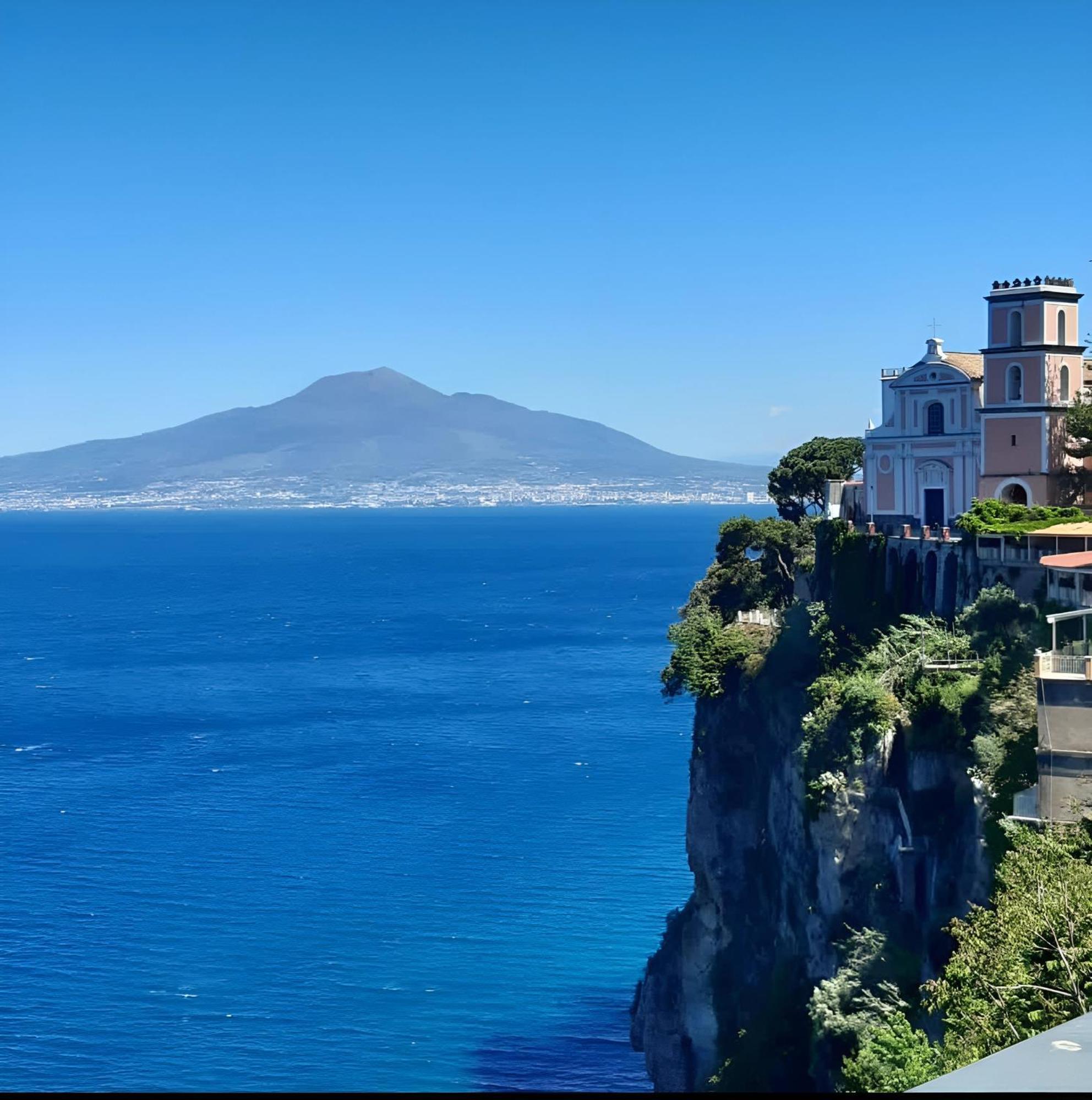 Casalulu Holiday Home - Lovely Apartment Sorrento Coast ヴィーコ・エクエンセ エクステリア 写真