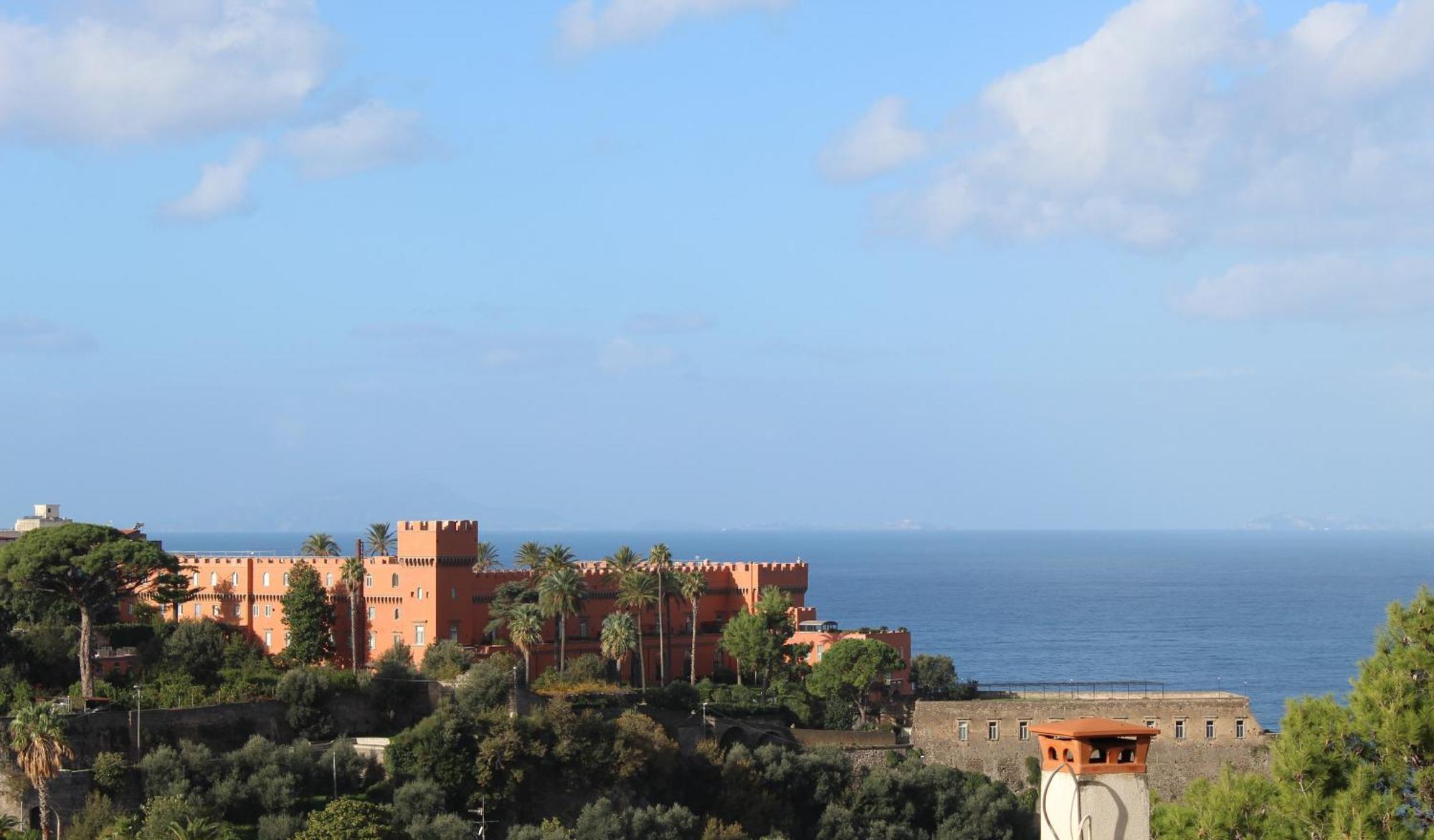 Casalulu Holiday Home - Lovely Apartment Sorrento Coast ヴィーコ・エクエンセ エクステリア 写真
