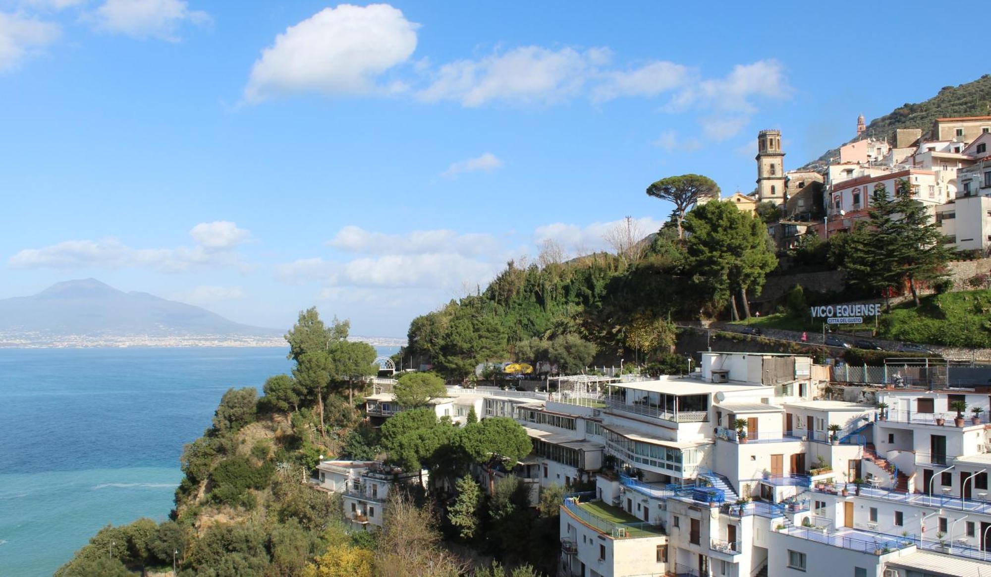 Casalulu Holiday Home - Lovely Apartment Sorrento Coast ヴィーコ・エクエンセ エクステリア 写真