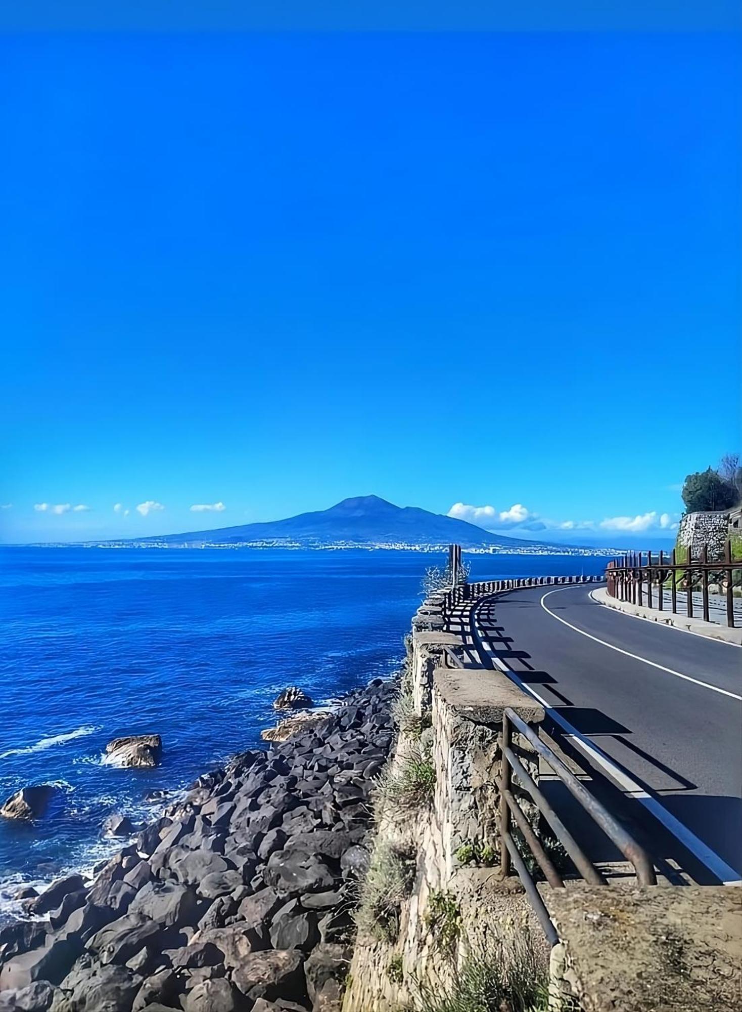 Casalulu Holiday Home - Lovely Apartment Sorrento Coast ヴィーコ・エクエンセ エクステリア 写真